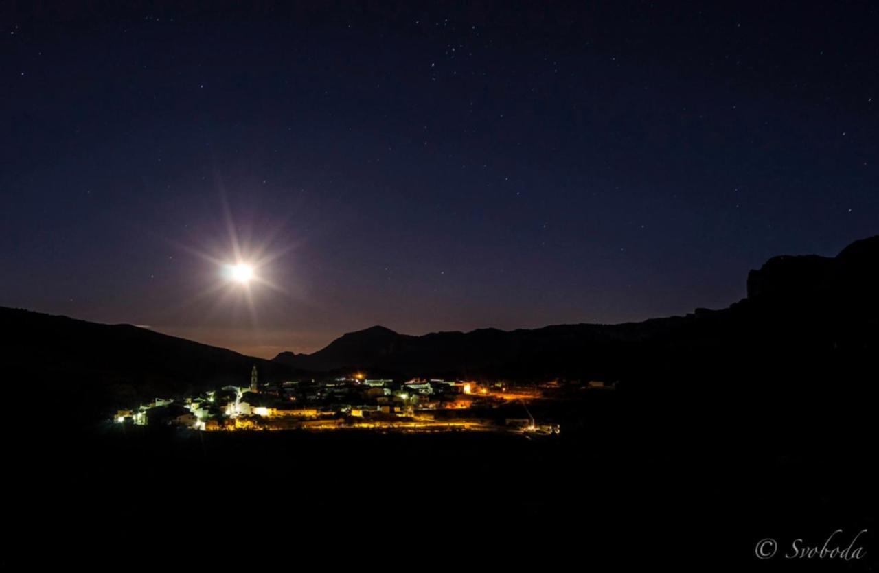Buhardilla Rustica En La Vall De Gallinera Aparthotel Patro Bagian luar foto