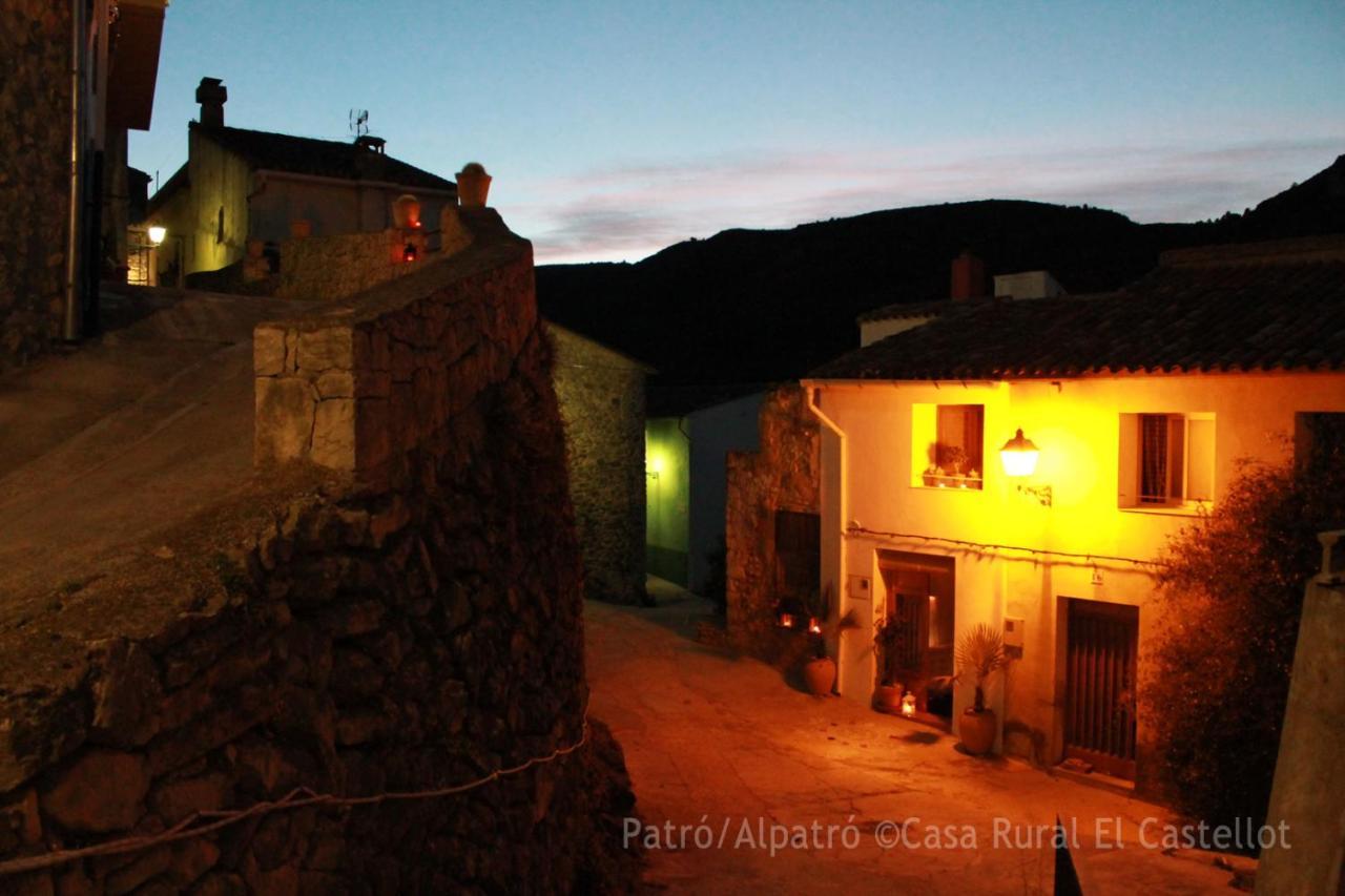 Buhardilla Rustica En La Vall De Gallinera Aparthotel Patro Bagian luar foto