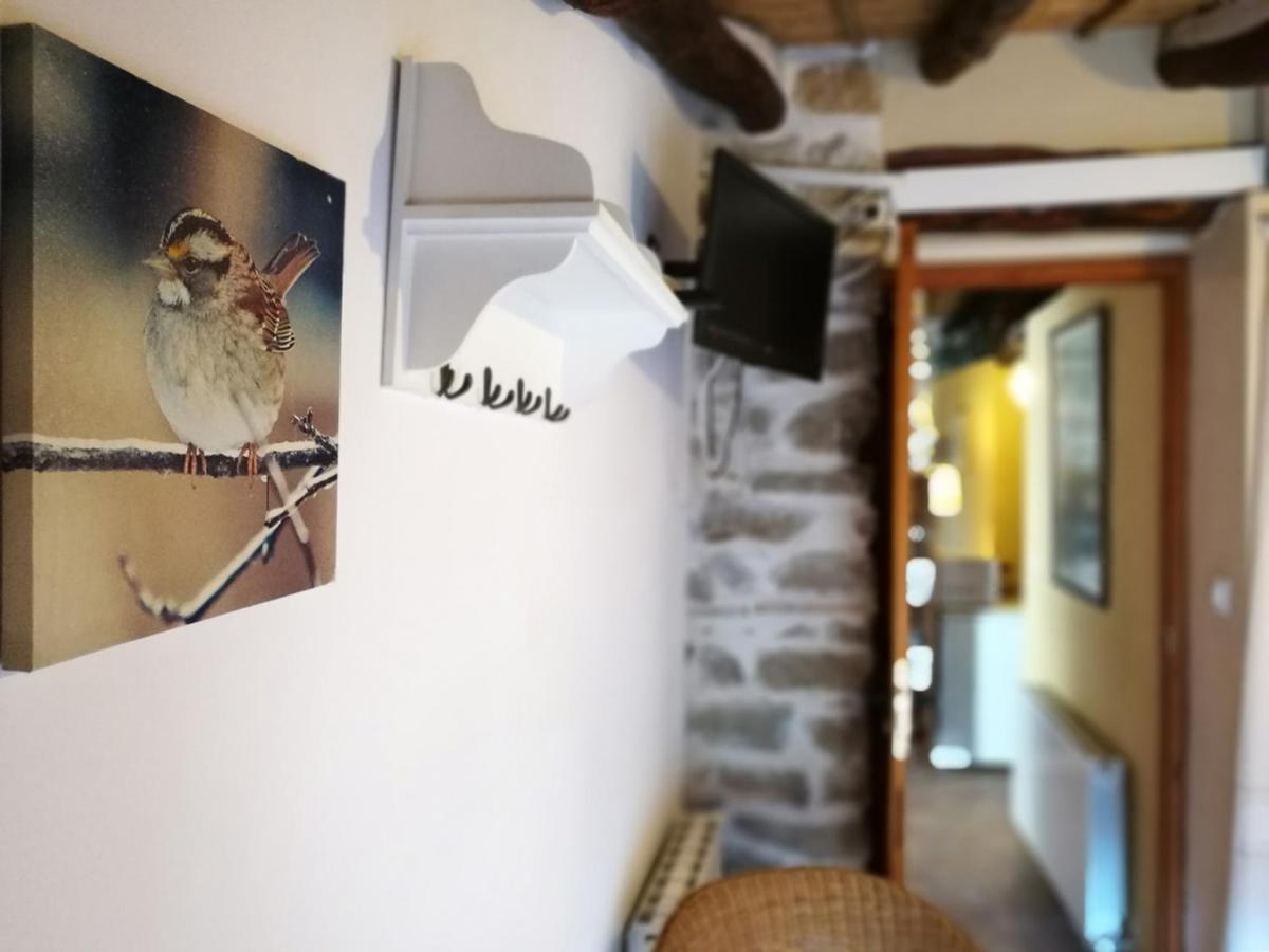 Buhardilla Rustica En La Vall De Gallinera Aparthotel Patro Bagian luar foto